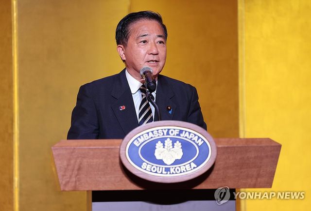 축사하는 나가시마 아키히사 일본 총리 보좌관