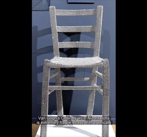 베로나 팔라초 마페이의 '반 고흐 의자'