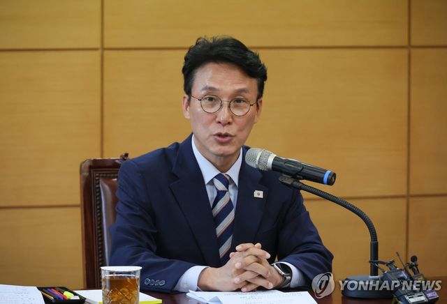 발언하는 김민석 총리 후보자