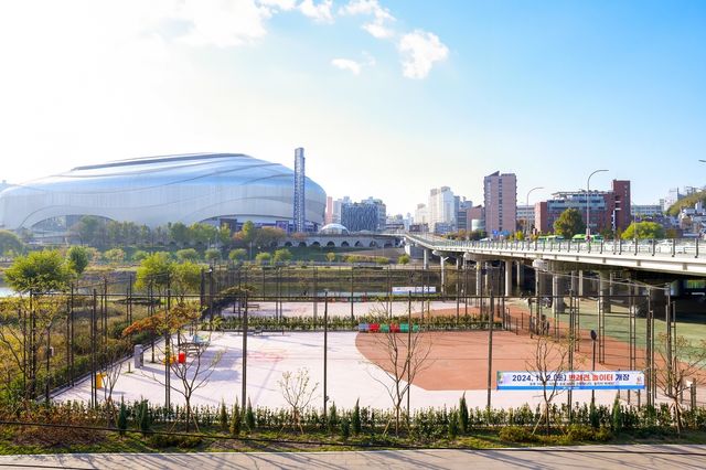 안양천 반려견 놀이터 전경