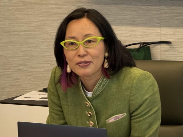 간담회 발언하는 이소영 관장