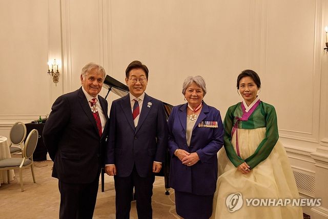 이재명 대통령 부부, G7 리셉션 참석