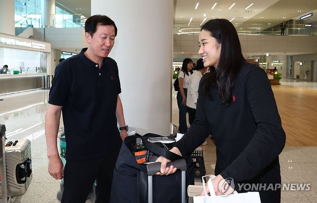 박주봉 감독 "세영아 수고했어"