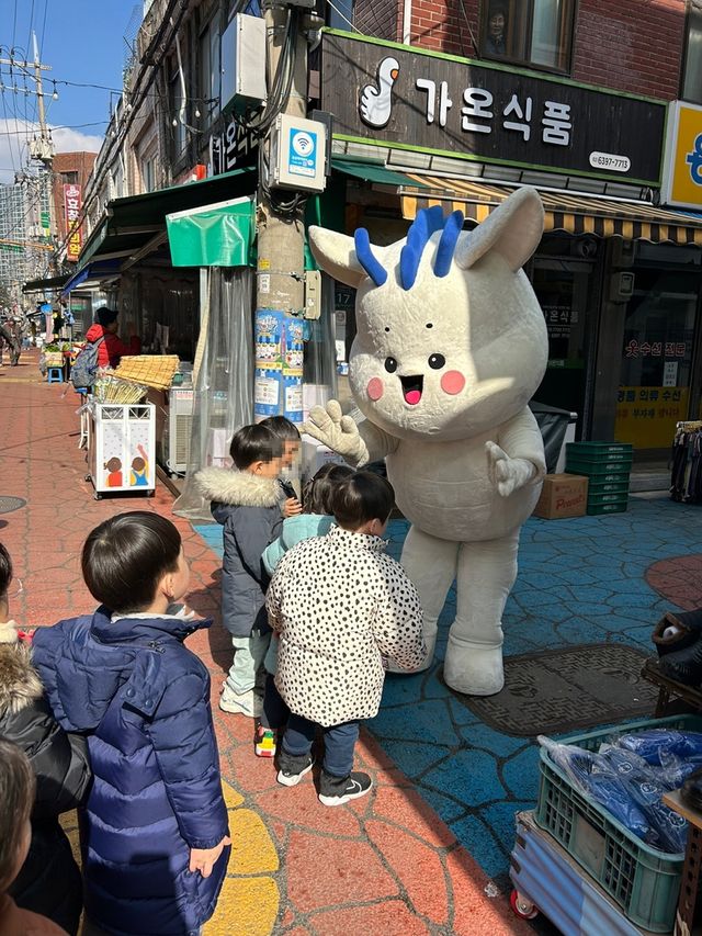 지난해 용문동 시장나들이 행사