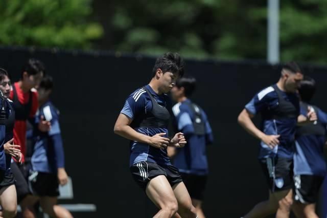 훈련하는 울산 HD 선수들