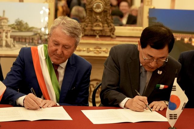 이탈리아 아그리젠토시와 경주시의 교류의향서 체결