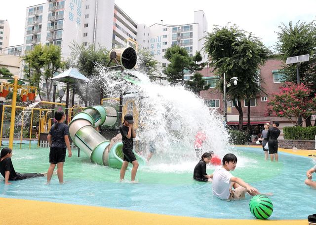 철쭉 어린이공원 물놀이장