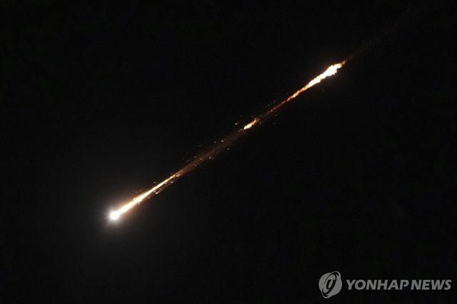 이스라엘 예루살렘 상공에 발사된 미사일