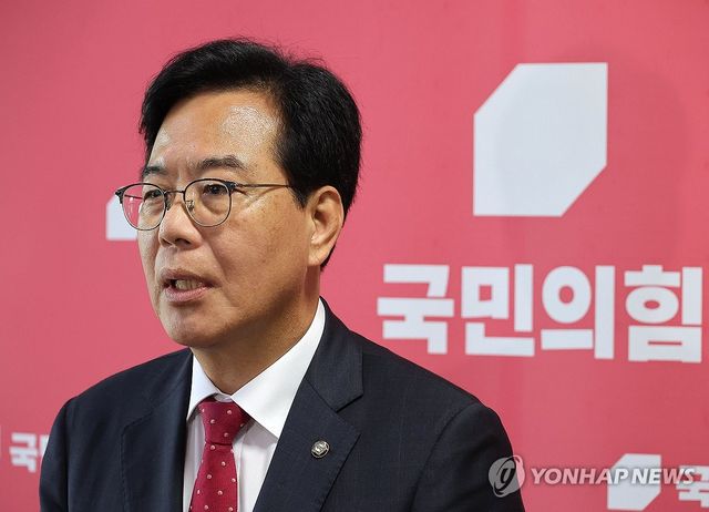 의원들과 간담회 마친 송언석 원내대표