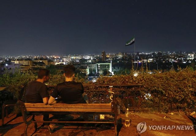 시리아의 '구경꾼'