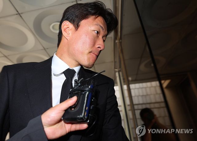 항소심 출석하는 황의조