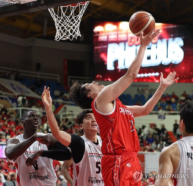 함지훈 '슛이다'