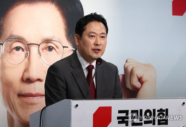 긴급 기자회견 하는 장동혁 선대위 상황실장