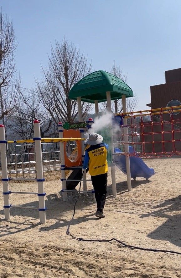 대전서부교육지원청 어린이놀이시설 모래소독