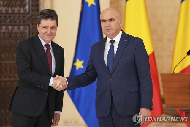 단 대통령과 볼로잔 총리 후보자