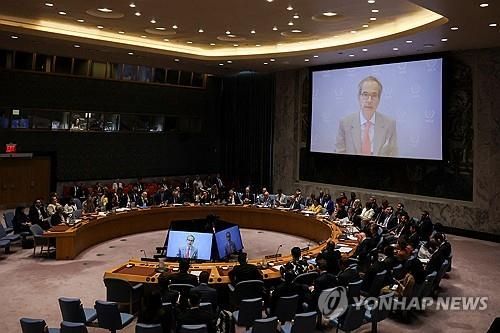 안보리 브리핑 중인 그로시 IAEA 사무총장