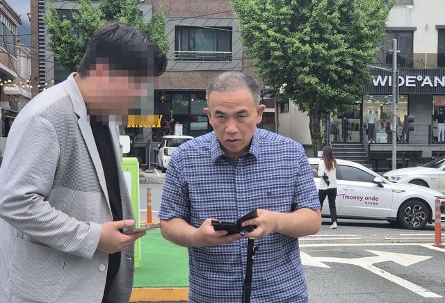 경찰 출석하는 명태균 씨