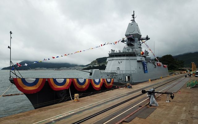 최신예 3천600t급 호위함 경북함