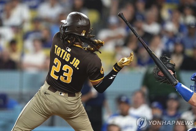 투수 공에 맞은 타티스 주니어