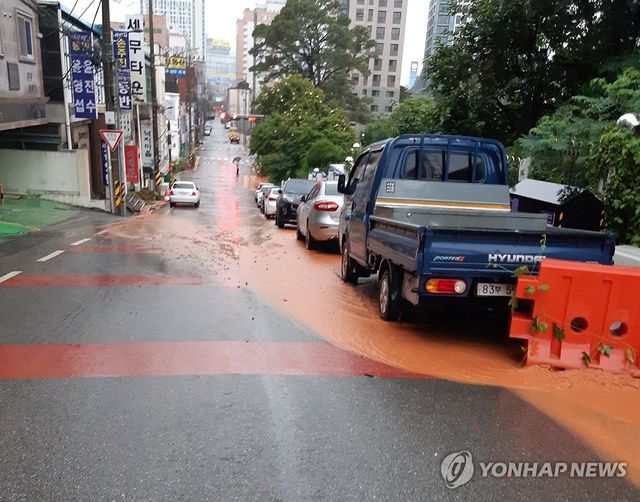 집중호우에 토사유출