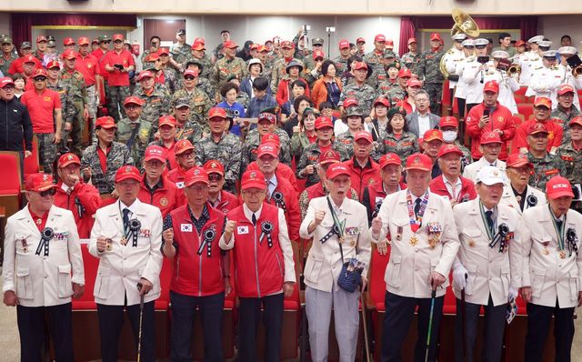 양구 도솔산 전투 참전용사들