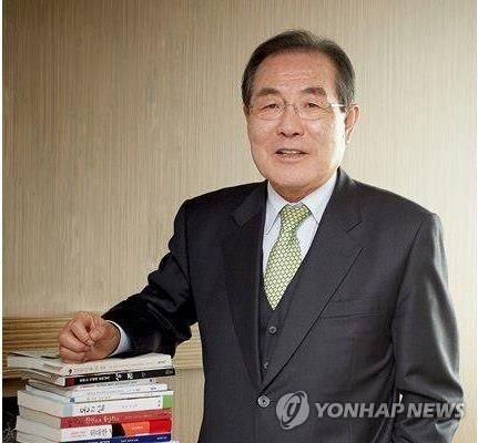 윤동한 한국콜마 회장