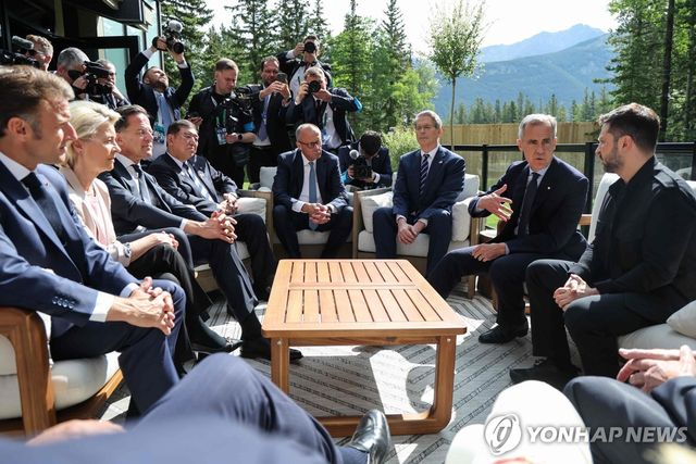 트럼프 조기 퇴장한 G7 정상회의 