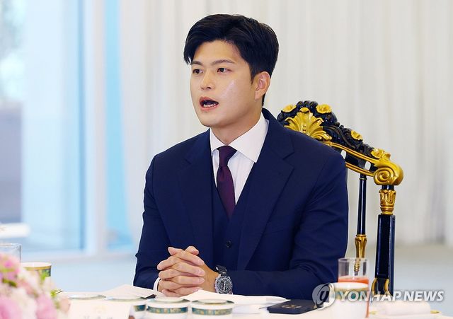 대통령-여야 지도부 회동 참석한 김용태 비대위원장