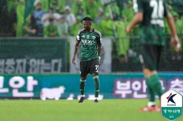 21일 전주월드컵경기장에서 열린 서울과의 경기에 출전한 츄마시