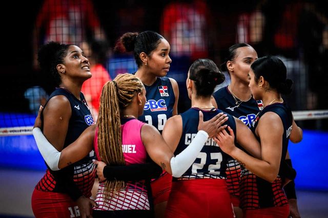 득점 후 기뻐하는 도미니카공화국 선수들