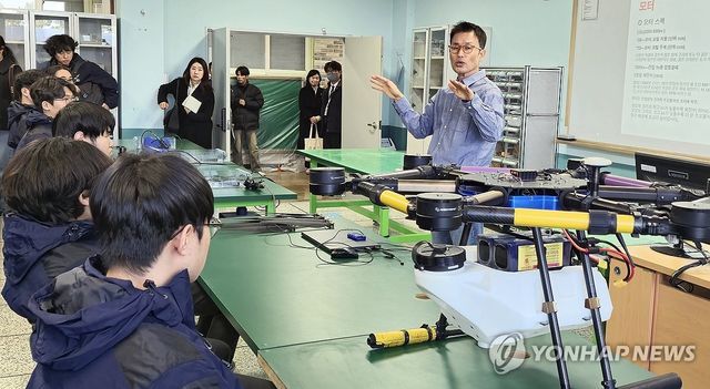 협약형 특성화고 한림공고 IT전자과 수업 모습