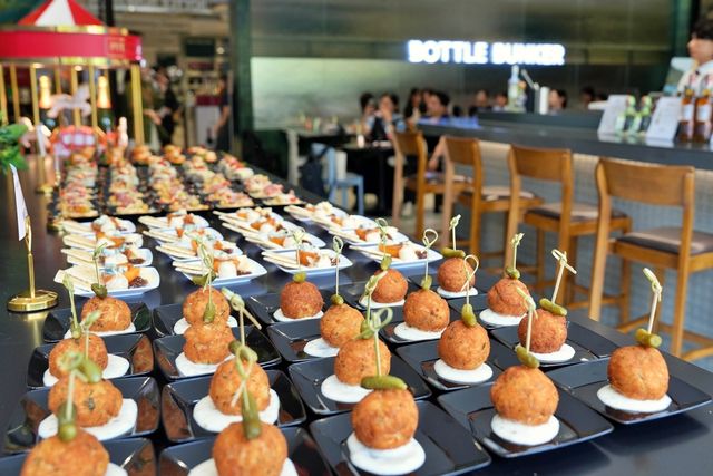 롯데마트, 잠실점에 와인 다이닝 '보틀벙커 비스트로' 열어