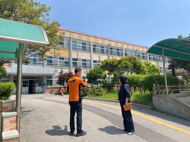 도내 한 학교에서 안전점검이 이뤄지는 모습