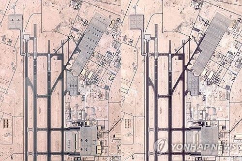 카타르 알 우데이드 공군 기지의 비교 위성사진