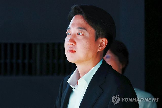 메타버스 엑스포 찾은 이준석