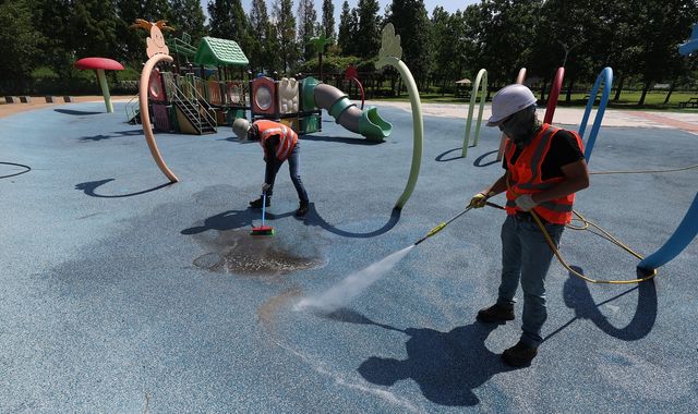 물놀이형 놀이터 청소