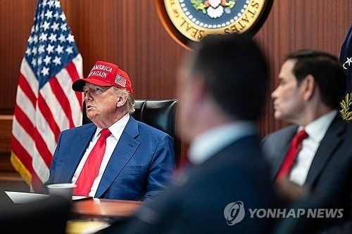 이란 기습공격 당시 백악관 상황실의 트럼프
