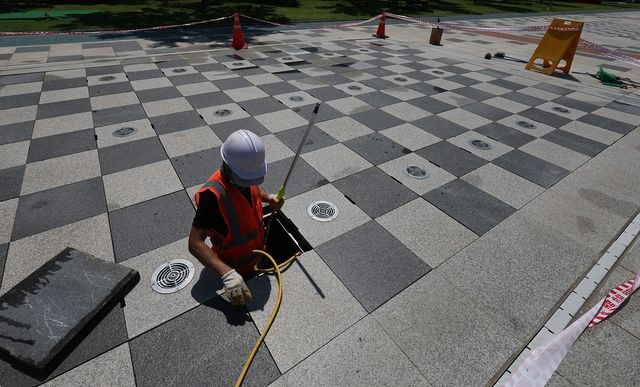 바닥분수 수조 청소