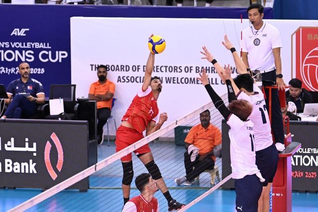 야쿱(왼쪽) 막는 한국 대표팀