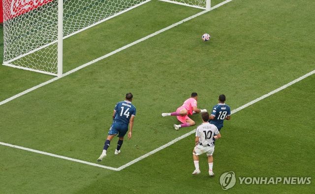 일디즈의 추가골 장면