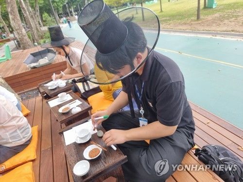 돌에 그림 그려볼까