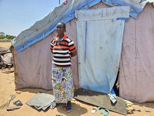 카메룬 최북단주 야구아의 실향민 텐트촌에서 생활하는 우르바 라셸(46) 씨