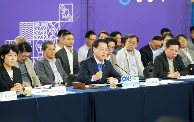 김영록 전남지사, 광양서 정책 비전 투어