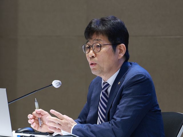 유상대 한국은행 부총재