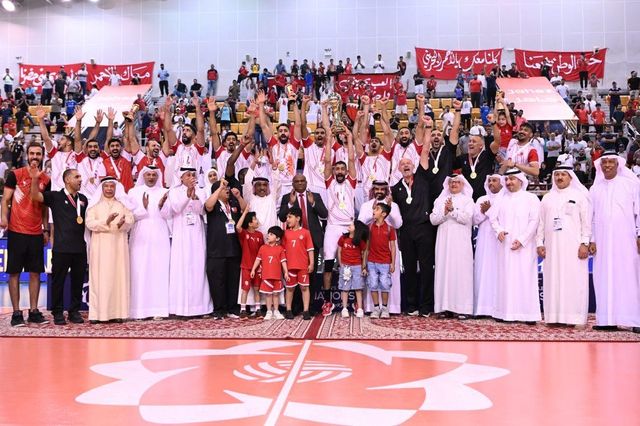 AVC 네이션스컵에서 우승한 바레인 선수들(중앙)