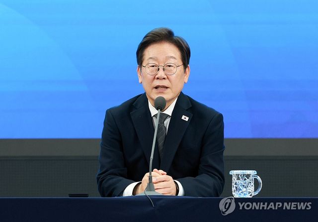 광주시민·전남도민 타운홀미팅 발언하는 이재명 대통령