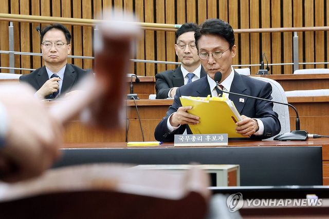 정회되는 김민석 국무총리 후보자 인사청문회