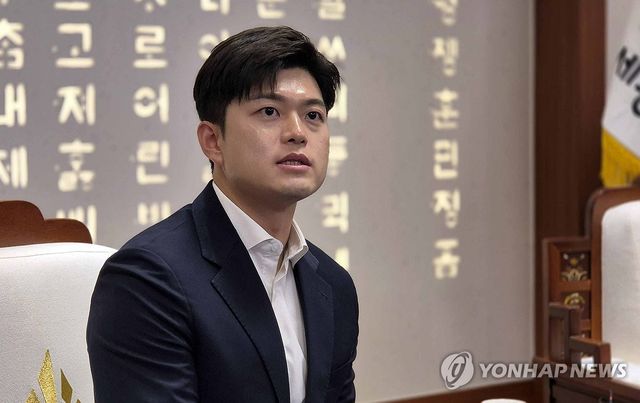 발언하는 김용태 비대위원장