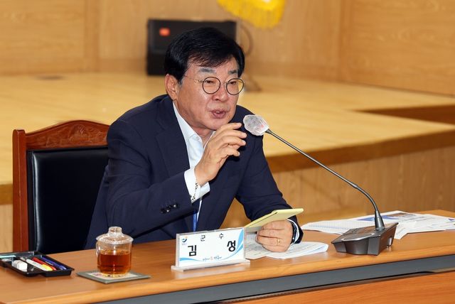 김성 장흥군수