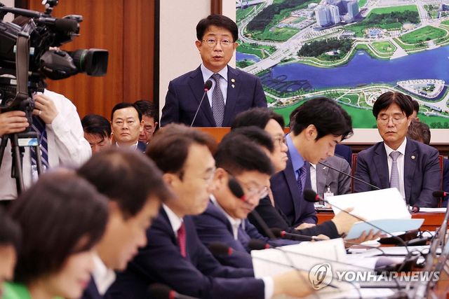 전세사기 관련 보고하는 박상우 국토부 장관